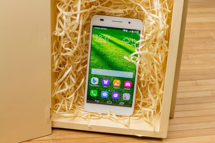 Review of the smartphone Honor 6
