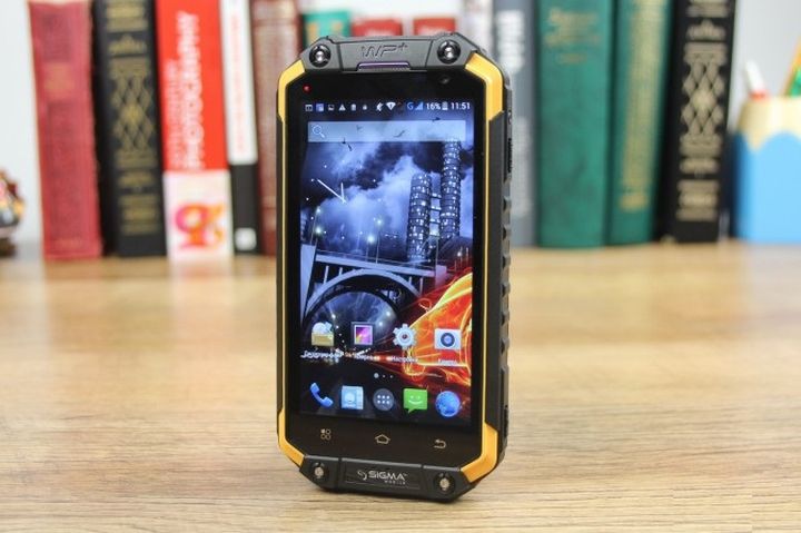 Secure smartphone Sigma mobile X-Treme PQ33 review