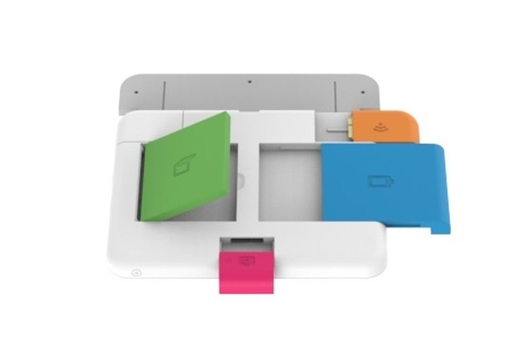 The creators of new OLPC "hundred-dollar laptop" copied "revolutionary modular smartphone"
