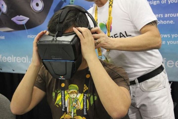 Company Feelreal adds odors in new virtual reality