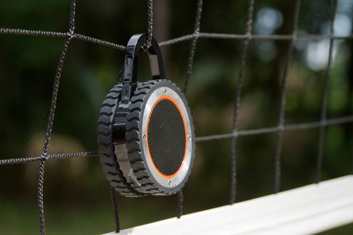 Extreme portable speaker of ALL-Terrain Sound