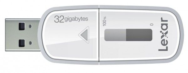 Lexar flash drive shows the amount of free space