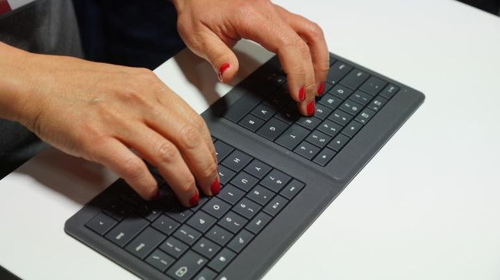 Microsoft introduced universal new foldable keyboard