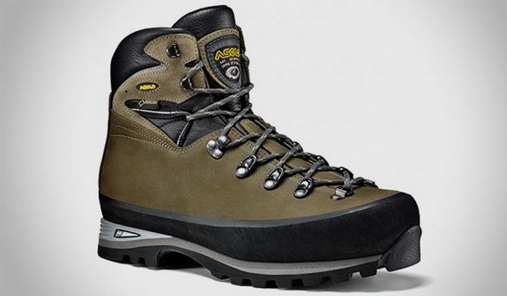 New and modern strong Trekking boots Asolo Trekker GV