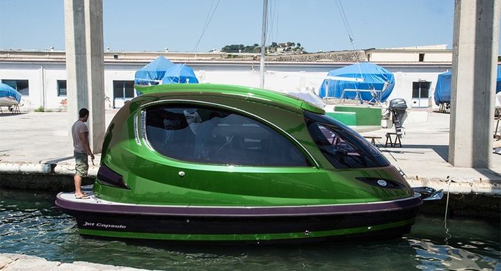 Reptile: new mini-yacht from the creators of Jet Capsule