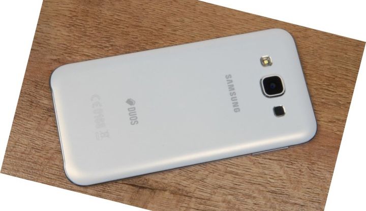 Smartphone Samsung Galaxy E5 review