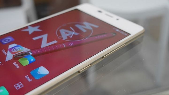 Tornado 552L: new "thin" flagship KAZAM