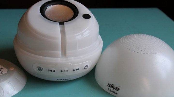 Wireless speakers S-Bubble can take with you into the bath