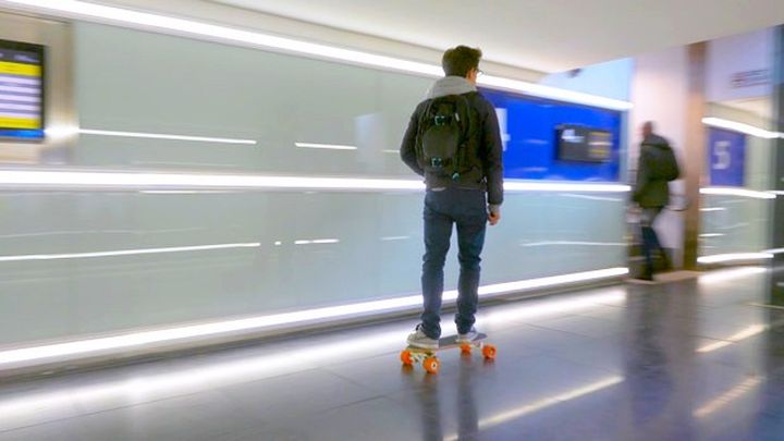 Bolt - compact electric skateboard