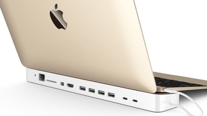 HydraDeck adds 11 more ports for Apple MacBook