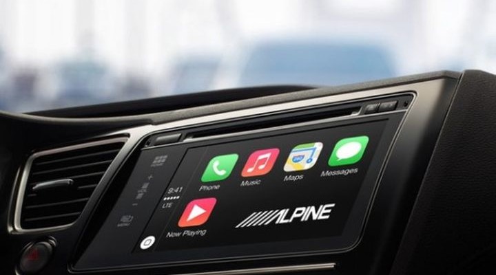 Alpine iLX-700 - an attractive media receiver with Apple CarPlay