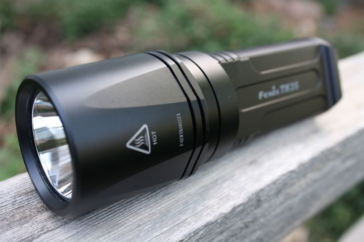 Fenix TK35 a new marching search flashlight