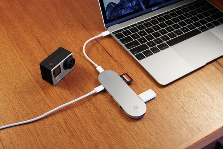 Hub + a new multifunctional hub that supports USB-C