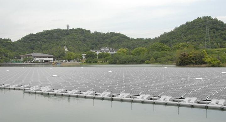 Japan launched a floating solar power station
