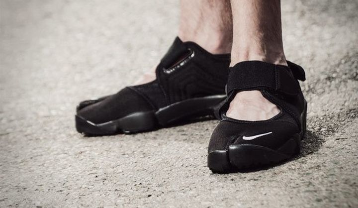 Running shoes Nike Air Rift