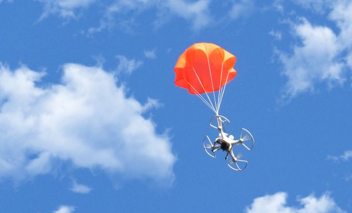 SmartChutes a new "smart" parachute for drones