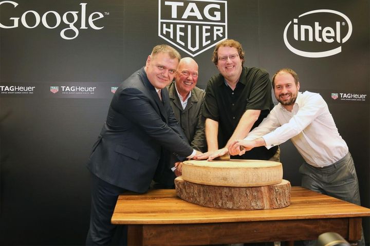 TAG Heuer began to develop its own "smart" watches
