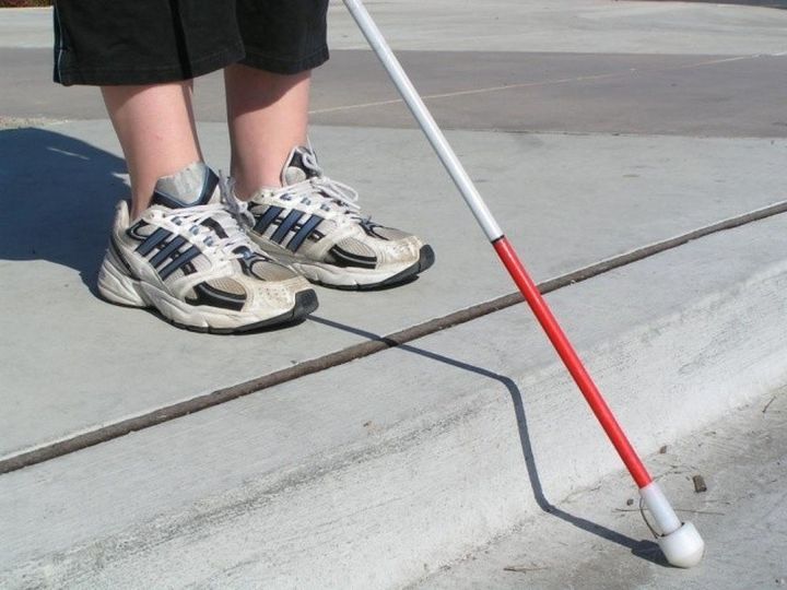 XploR a new "smart" cane for the blind