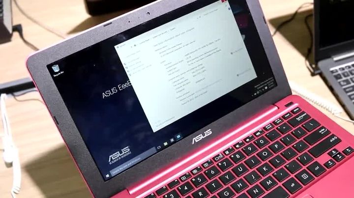 Asus EeeBook E202 - a budget laptop with USB Type C