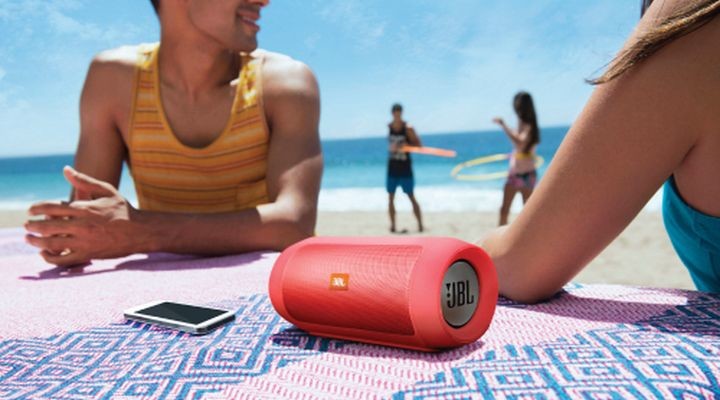 JBL Charge 2+: wireless speakers with protection against water