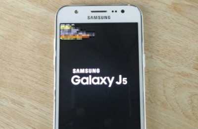 live-photos-of-the-smartphone-samsung-galaxy-j5-raqwe.com-00