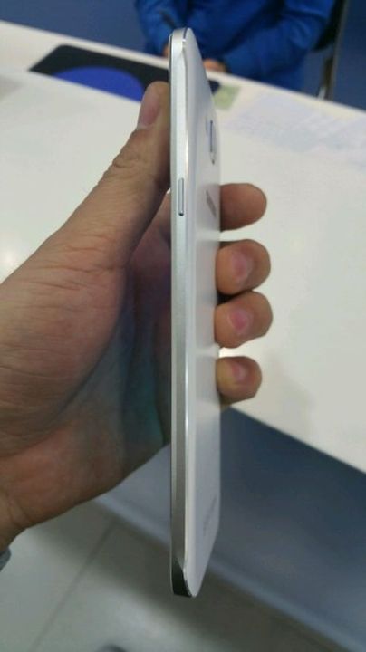 Samsung Galaxy A8 appeared on the "live" pictures