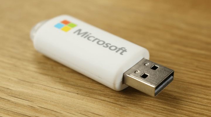 Windows 10 will be available on a flash drive