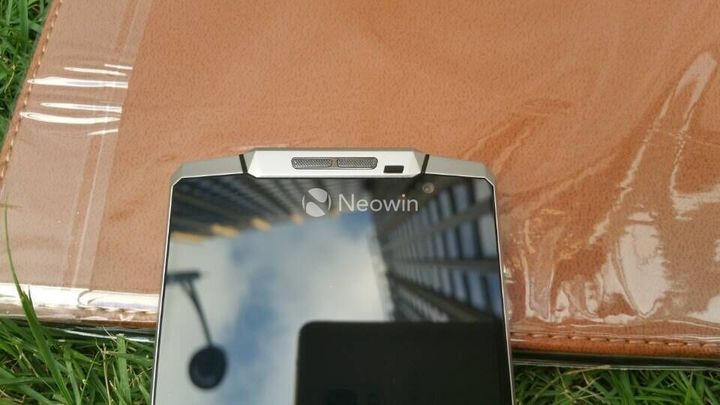 Smartphone With An Incredibly Capacious Battery 10000 Mah Smartphone With An Incredibly Capacious Battery 10000 Mah