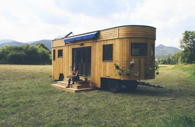 Wohnwagon - autonomous house on wheels