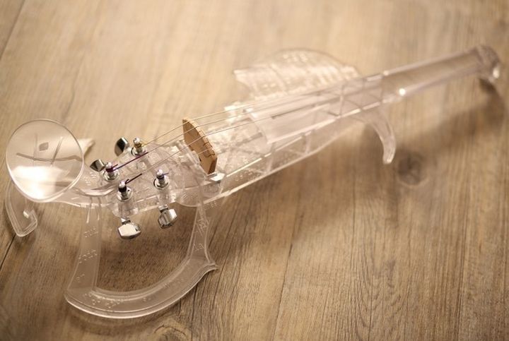 Electric violin music printed the 3D-printer