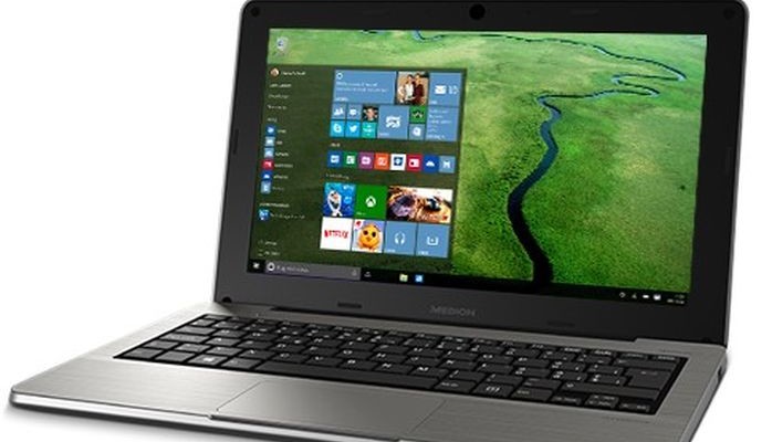 Medion Akoya S2218 - a miniature laptop for $ 240