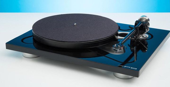 New turntable: Rega RP8/Apheta review