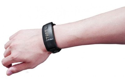 Silmee W20 and Silmee W21 - smart bracelet from Toshiba