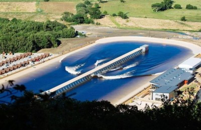 Surf Snowdonia - artificial lagoon surf