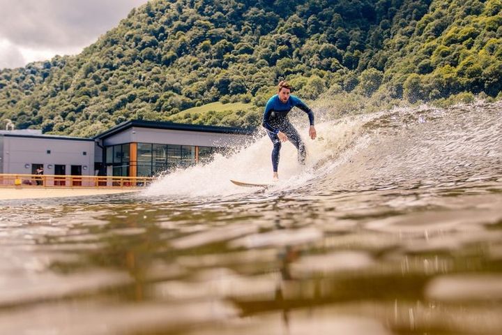 Surf Snowdonia - artificial lagoon surf