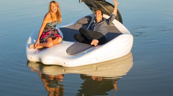 Chilli Island - Electric catamaran for lovers
