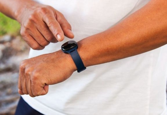 Nuyu: new fitness tracker that runs up to 4 months without recharging
