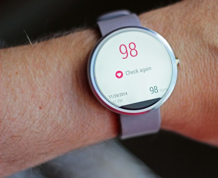 Second Generation Moto 360 2015 Review