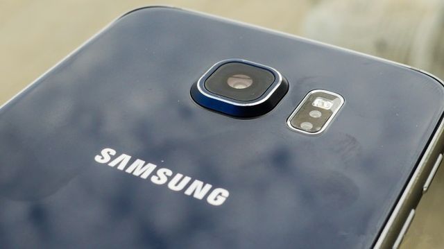 Galaxy S7: release date in March, USB Type-C and MicroSD